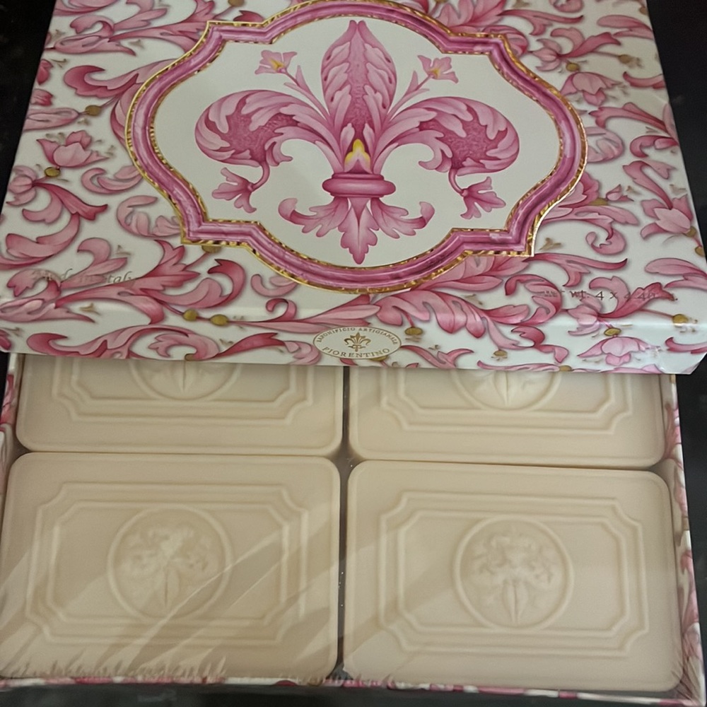 Rose Hand Cream Jurlique Desd Sea Anti wrinkle oil minerals fiorentino soap